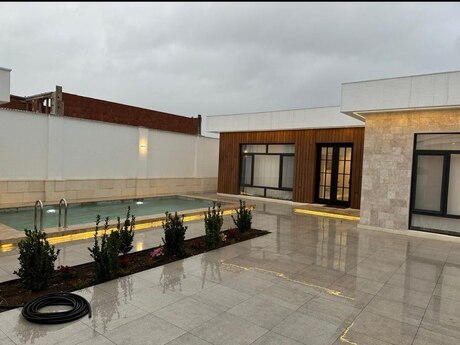 4 otaqlı həyət evi/bağ evi - Şağan q. - 180 m²