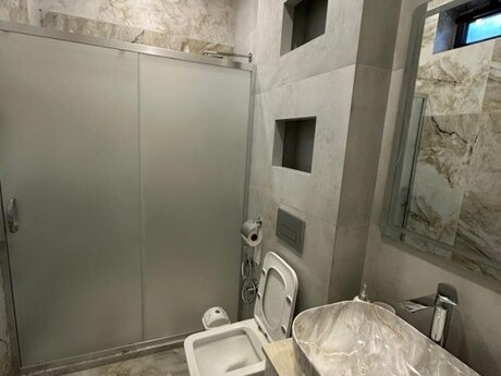 House with Garden, Villa For Rent