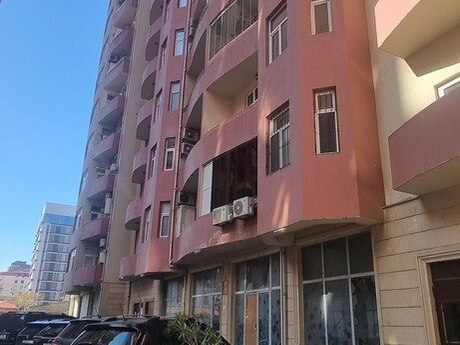 Obyekt - Şah İsmayıl Xətai m. - 305 m²
