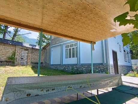 6 otaqlı həyət evi/bağ evi - İsmayıllı - 180 m²