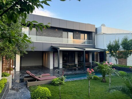 4 otaqlı həyət evi/bağ evi - Bilgəh q. - 300 m²