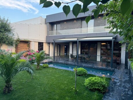4 otaqlı həyət evi/bağ evi - Bilgəh q. - 300 m²
