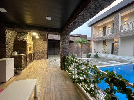 4 otaqlı həyət evi/bağ evi - Mərdəkan q. - 250 m²