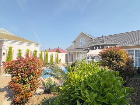 6 otaqlı həyət evi/bağ evi - Mərdəkan q. - 300 m²