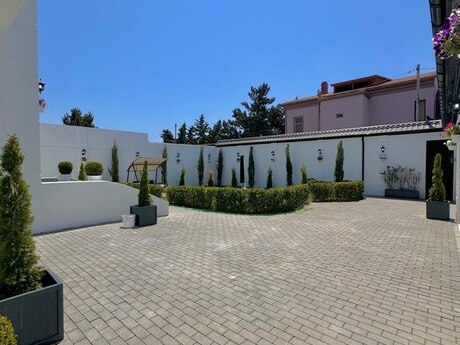 5 otaqlı həyət evi/bağ evi - Mərdəkan q. - 400 m²