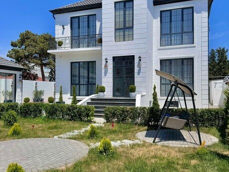 5 otaqlı həyət evi/bağ evi - Mərdəkan q. - 400 m²