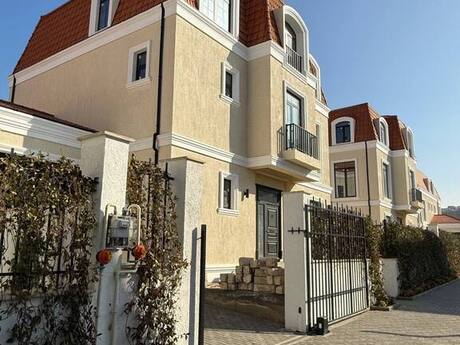 7 otaqlı həyət evi/bağ evi - Nardaran q. - 310 m²