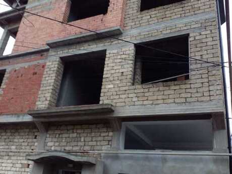 11 otaqlı həyət evi/bağ evi - Gənclik m. - 801 m²