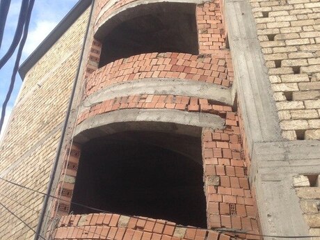 11 otaqlı həyət evi/bağ evi - Gənclik m. - 801 m²