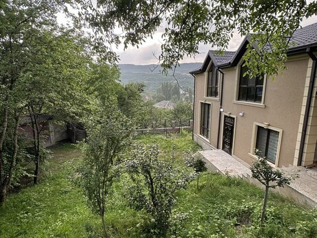 5 otaqlı həyət evi/bağ evi - Quba - 160 m²