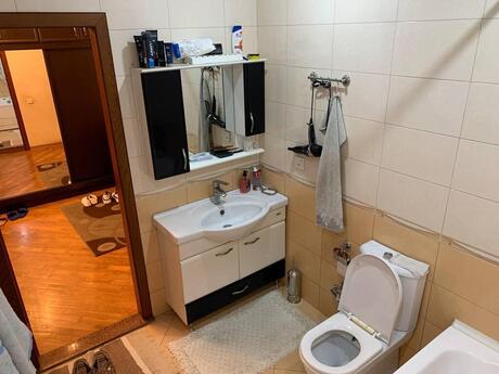 3 otaqlı mənzil, 120 m², İnşaatçılar: 330 000 ₼ 5