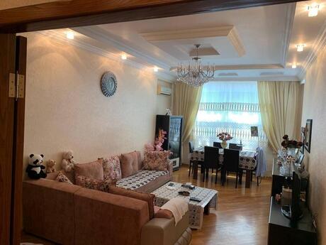 3 otaqlı mənzil, 120 m², İnşaatçılar: 330 000 ₼ 3