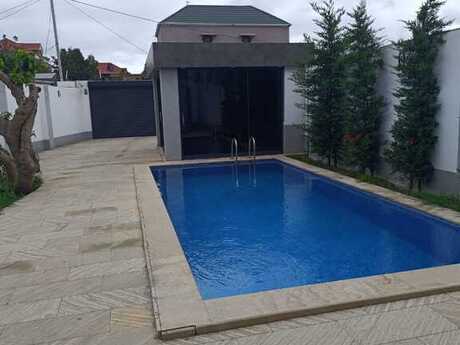 4 otaqlı həyət evi/bağ evi - Şüvəlan q. - 165 m²
