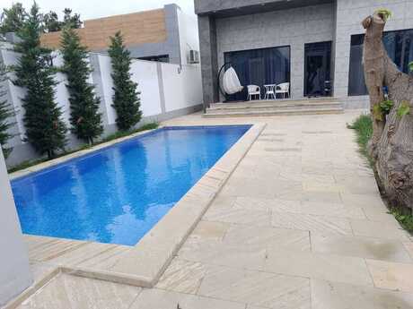 4 otaqlı həyət evi/bağ evi - Şüvəlan q. - 165 m²