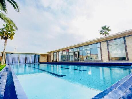 6 otaqlı həyət evi/bağ evi - Şüvəlan q. - 500 m²