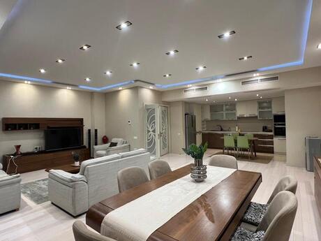 3 otaqlı yeni tikili - Nəsimi r. - 180 m²