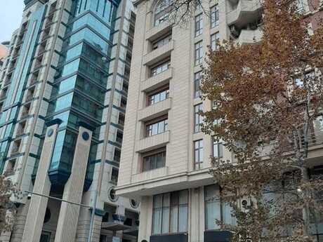 4 otaqlı yeni tikili - 28 May m. - 315 m²