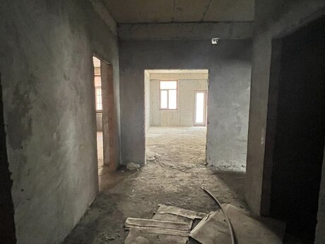 4 otaqlı yeni tikili - Elmlər Akademiyası m. - 173 m²