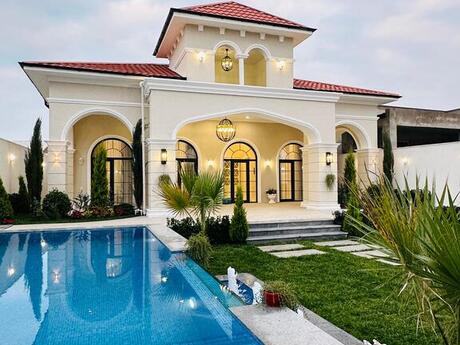 4 otaqlı həyət evi/bağ evi - Şüvəlan q. - 200 m²