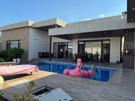 5 otaqlı həyət evi/bağ evi - Mərdəkan q. - 300 m²