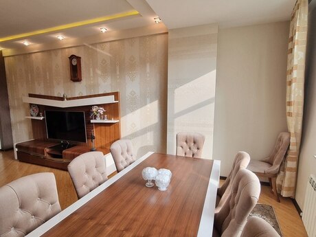 4-room apartment, 175 m², Şah İsmayıl Xətai: 390 000 ₼ 3