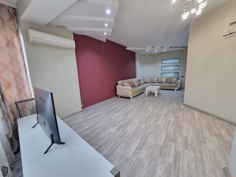4 otaqlı mənzil, 200 m², Şah İsmayıl Xətai: 430 000 ₼ 2