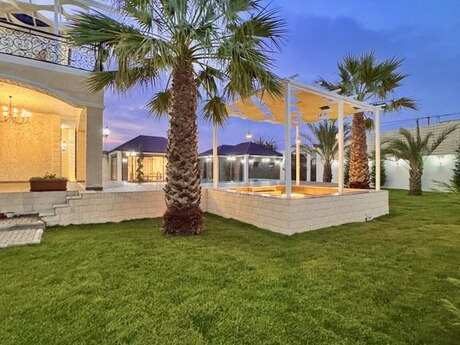 6 otaqlı həyət evi/bağ evi - Mərdəkan q. - 460 m²