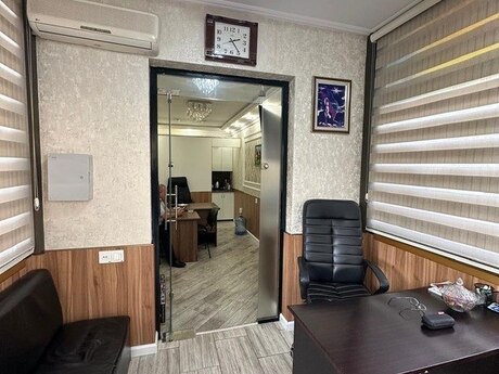 Объект - м. 20 января - 80 м²