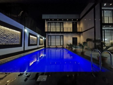 4 otaqlı həyət evi/bağ evi - Mərdəkan q. - 300 m²