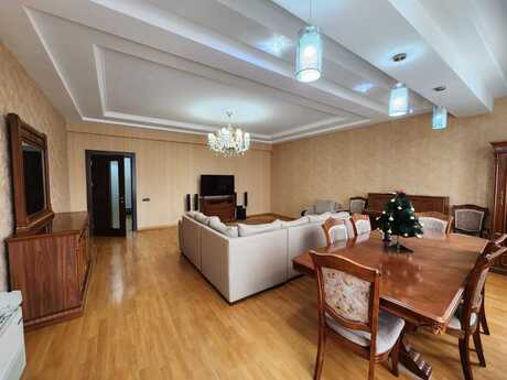 4 otaqlı yeni tikili - Nizami m. - 165 m²