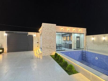 4 otaqlı həyət evi/bağ evi - Şüvəlan q. - 200 m²