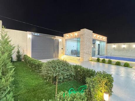 4 otaqlı həyət evi/bağ evi - Şüvəlan q. - 200 m²
