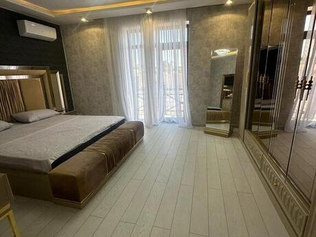 4 otaqlı həyət evi/bağ evi - Mərdəkan q. - 350 m²