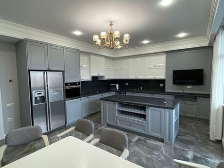 4 otaqlı yeni tikili - Nəriman Nərimanov m. - 180 m²