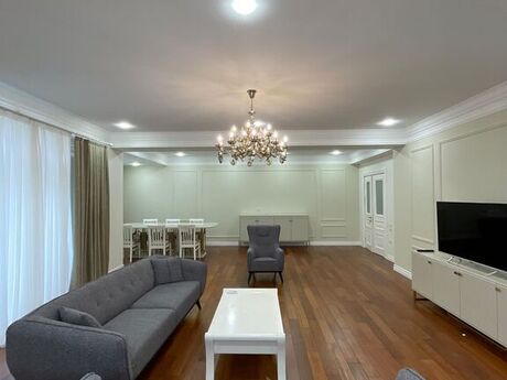 4 otaqlı yeni tikili - Nəriman Nərimanov m. - 180 m²
