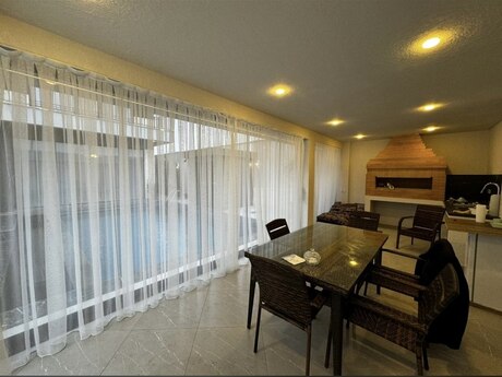 4 otaqlı həyət evi/bağ evi - Buzovna q. - 350 m²