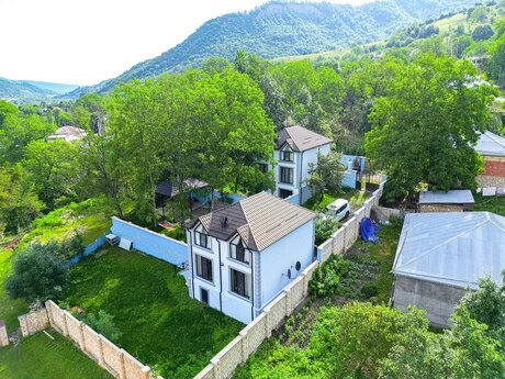 3 otaqlı həyət evi/bağ evi - Quba - 130 m²