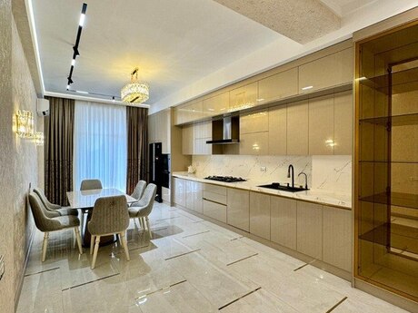 4 otaqlı yeni tikili - Sahil m. - 255 m²