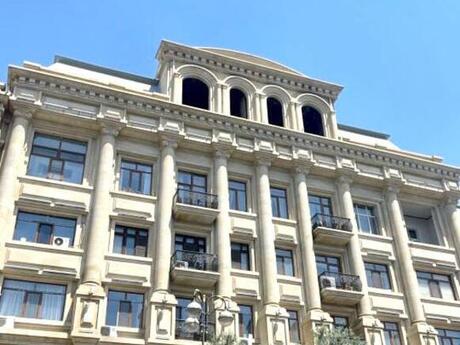 Elan №4850287 - Bakı, Sahil m., 4 otaqlı, 150 m², 3/5 mərtəbə