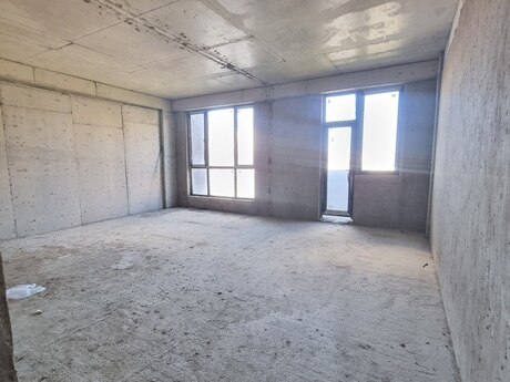 4 otaqlı yeni tikili - Şah İsmayıl Xətai m. - 203 m²