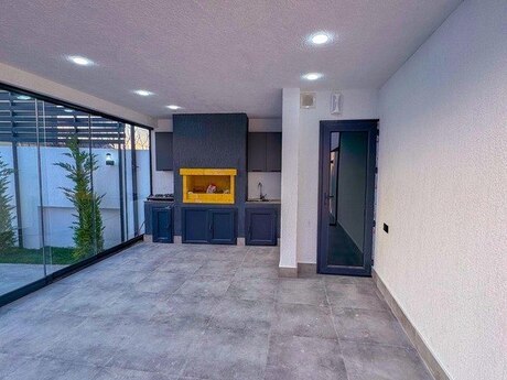 4 otaqlı həyət evi/bağ evi - Mərdəkan q. - 120 m²