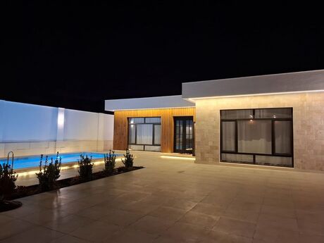 4 otaqlı həyət evi/bağ evi - Buzovna q. - 300 m²