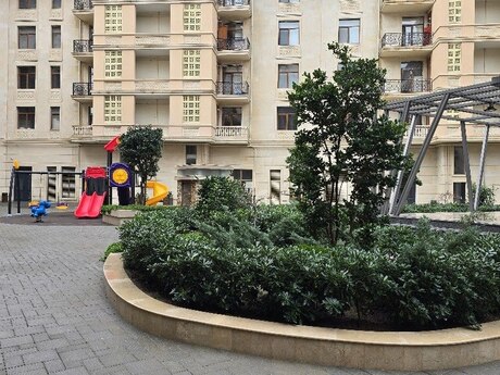 4 otaqlı mənzil, 209 m², Ağ şəhər: 836 000 ₼ 2