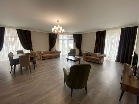 4 otaqlı yeni tikili - Ağ şəhər q. - 195 m²