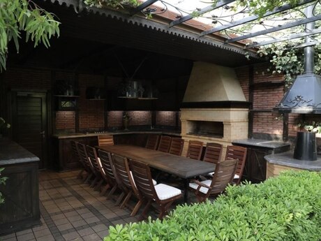5 otaqlı həyət evi/bağ evi - Şüvəlan q. - 400 m²