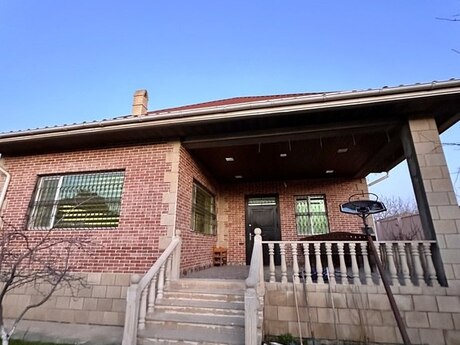 5 otaqlı həyət evi/bağ evi - Mehdiabad q. - 240 m²