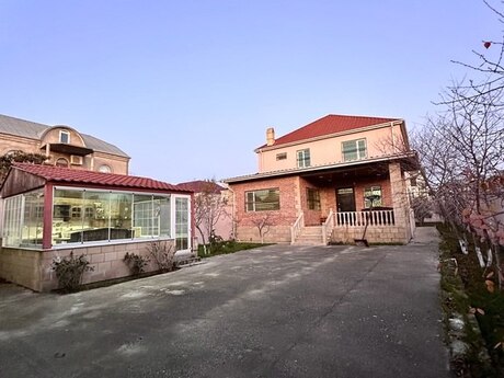 5 otaqlı həyət evi/bağ evi - Mehdiabad q. - 240 m²