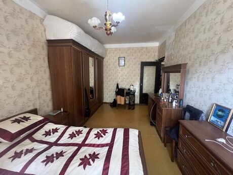 3-комн. вторичка - м. Ахмедлы - 80 м²