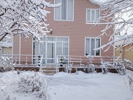 6 otaqlı həyət evi/bağ evi - Quba - 200 m²