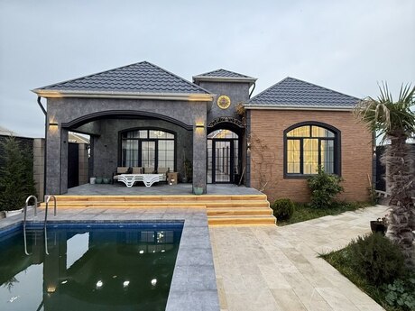 4 otaqlı həyət evi/bağ evi - Mərdəkan q. - 240 m²